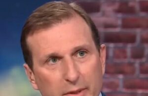 El procesamiento de Powell por parte del Departamento de Justicia “hundirá nuestra economía”