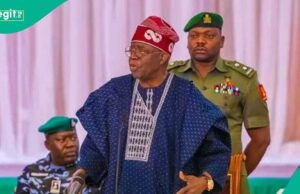 Recién llegado: Tinubu celebra una reunión de seguridad ampliada con los jefes de servicio, surgen detalles