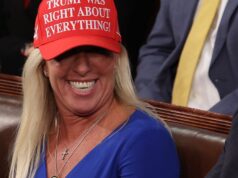 Marjorie Taylor Greene dice que Trump le puso un “blanco en la espalda” al llamarla traidora