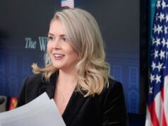 Karoline Leavitt rompe el silencio en conferencia de prensa después de admitir matrimonio por diferencia de edad