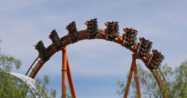 0_View-of-the-roller-coaster-sharp-bank-turn-suspended-in-Six-Flags-Magic-Mountain.jpg