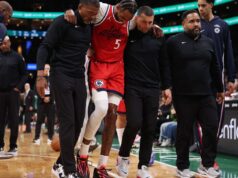 Derrick Jones Jr. de los Clippers ayudó con una aparente lesión en la rodilla