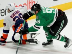 Alexander Romanov, de los Islanders, operado y estará de baja entre 5 y 6 meses