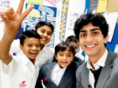 El adolescente Kiyan Kapur aporta bienestar emocional a las aulas de Pune