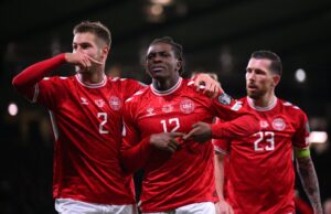 Patrick Dorgu y Rasmus Hojlund anotan para Dinamarca y no alcanza para sellar la clasificación al Mundial