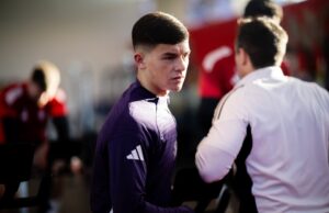 Los expertos de MUTV elogian a Shea Lacey con una afirmación ‘absolutamente escandalosa’ sobre el niño maravilloso de Man Utd