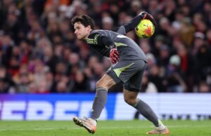 Las ‘mayores fortalezas’ de Senne Lammens lo convierten en el antídoto perfecto de Andre Onana para Man Utd