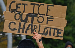 DHS lleva un aumento de la aplicación de la ley de inmigración a Charlotte, Carolina del Norte