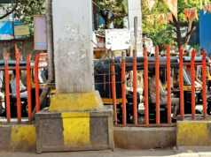 Mumbai: en Borivli, la policía de tránsito bloquea los cruces para desbloquear la congestión