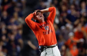 Auburn despide al entrenador Hugh Freeze luego de la duodécima derrota en sus últimos 15 juegos de la SEC