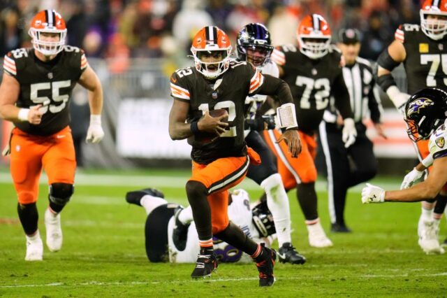 Ravens_Browns_Football_28687_684c3b.jpg