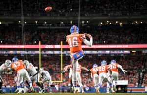 Darren Rizzi culpa al ‘viento de tierra’ por las luchas de Jeremy Crawshaw contra los Raiders