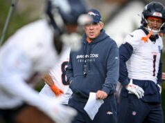 A Sean Payton, de los Broncos, le encanta cambiar de personal ofensivo y sustituir