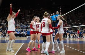 Eaton gana el campeonato de voleibol Clase 3A