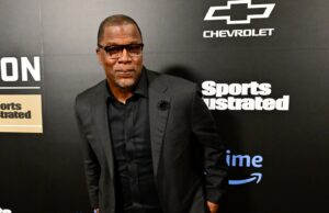 ¿Entrenador de fútbol de CSU o director atlético de CU?