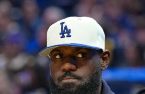 LeBron James pide que se suspenda al policía de Texas que empujó a jugadores de Carolina del Sur