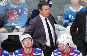 Mike Sullivan de los Rangers tiene razón al no presionar el botón de pánico del Día de Acción de Gracias