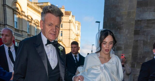 0_Holly-Ramsey-arrives-to-her-wedding-at-bath-abbey-with-father-gordon.jpg