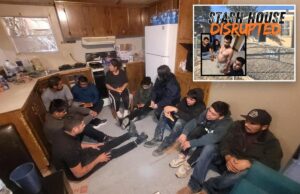 La Patrulla Fronteriza de Texas arresta a un individuo después de exponer el tráfico de personas con 17 extranjeros ilegales en su casa