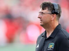 Ohio cita ‘aventuras extramatrimoniales’ y consumo de alcohol para despedir a Smith