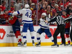 La NHL multa a Anton Lundell de los Panthers y a Scott Sabourin de los Lightning