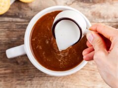 Los expertos advierten que los amantes del té podrían estar ingiriendo “microplásticos ambientales”