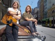 Los Pierce Brothers tocarán dos presentaciones gratuitas en la calle en Melbourne el 23 de diciembre