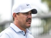 El compañero de equipo de Brooks Koepka en LIV Golf se dirige al elefante en la habitación