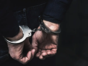 Cinco detenidos por estafar al empresario Thane 20.000 dólares