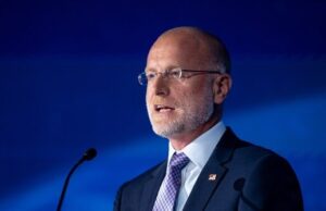 AT&T se compromete a eliminar las políticas DEI después de la presión de la FCC de Brendan Carr