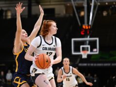 La delantera Tabitha Betson regresa al baloncesto femenino de Colorado