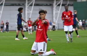 ¿Quién es J.J. Gabriel? Nombre completo del talento de Man Utd, nacionalidad, padre que estaba en los libros del Arsenal, ídolo y conexión con Ronaldo