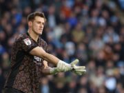 Man Utd y Bristol City toman una decisión sobre Radek Vitek con el portero descartado hasta febrero