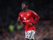 Simon Jordan critica a Kobbie Mainoo por el truco del ‘hermano idiota’ y ataca a Rio Ferdinand y Paul Scholes