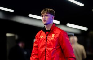 Jack Fletcher envía mensaje después de debutar en Man Utd, Morgan Rogers responde