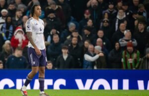 Rio Ferdinand dice que Leny Yoro y Trent Alexander-Arnold necesitan hacer “el mismo” cambio ahora