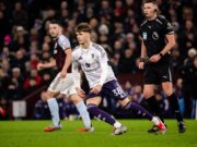 La impactante decisión del Manchester United con Jack Fletcher en la academia demuestra ser un golpe maestro en el debut con el primer equipo.