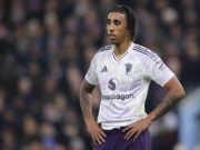 Dion Dublin critica a Leny Yoro y Diogo Dalot después de la derrota del Aston Villa, ‘tiene que…’