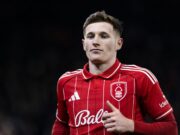 Elliot Anderson acaba de batir un récord de la Premier League y es exactamente lo que le falta al Manchester United