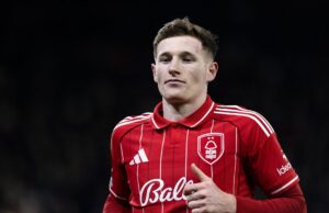 Elliot Anderson acaba de batir un récord de la Premier League y es exactamente lo que le falta al Manchester United