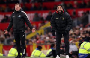 La decisión de Man Utd vs Newcastle provoca un desacuerdo entre Dermot Gallagher y el experto de Sky Sports