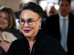 El representante Hageman de Wyoming lanza candidatura al Senado respaldada por Trump y el Partido Republicano