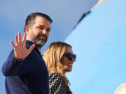 Trump anuncia que Donald Trump Jr. está comprometido con Bettina Anderson