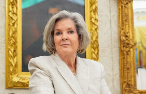 Susie Wiles reconocida por Forbes como una de las mujeres más poderosas del mundo