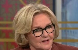 La Corte Suprema de Estados Unidos está convirtiendo a Trump en rey