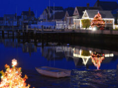 Estalla pelea callejera en la celebración anual de Navidad de Nantucket