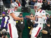 Maye tiene 5 pases de touchdown, la mayor cantidad de su carrera, en la goleada de los Patriots por 42-10 a los Jets. Ahora esperan el título de la AFC Este