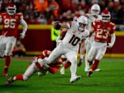 Los Denver Broncos vencieron a los Kansas City Chiefs 20-13 en la Semana 17 de la NFL