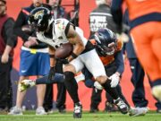 Fanáticos de los Broncos, no culpen a los árbitros de la NFL por la derrota ante los Jaguars. Culpa al abordaje.