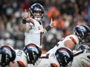 ¿Cómo manejará la línea ofensiva de los Broncos a Micah Parsons?